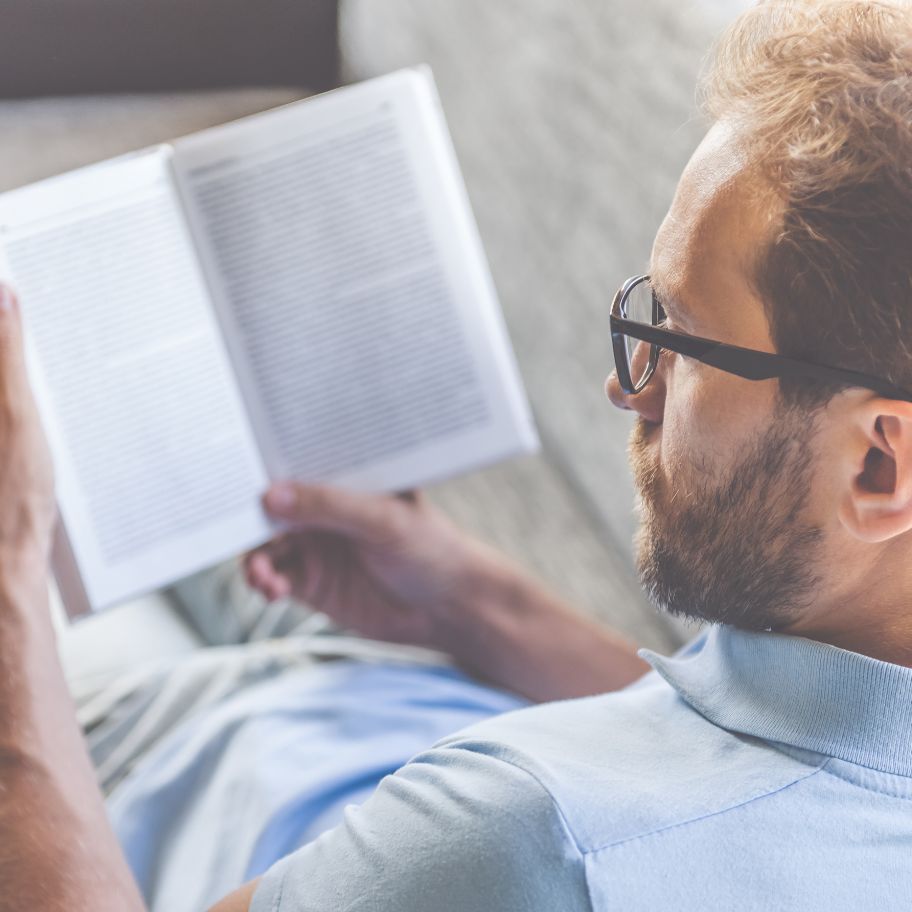 Christlife Man reading